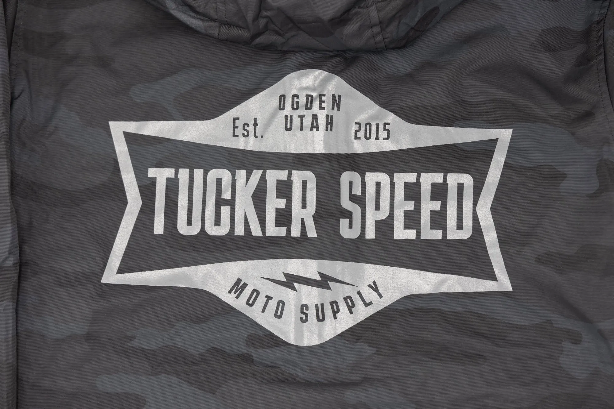 Tucker Speed Water Resistant Windbreaker Anorak Jacket - Black Camo / Gray